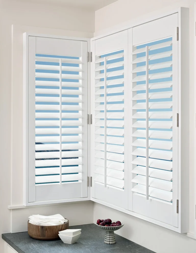 shutters CornerWindow Kitchen